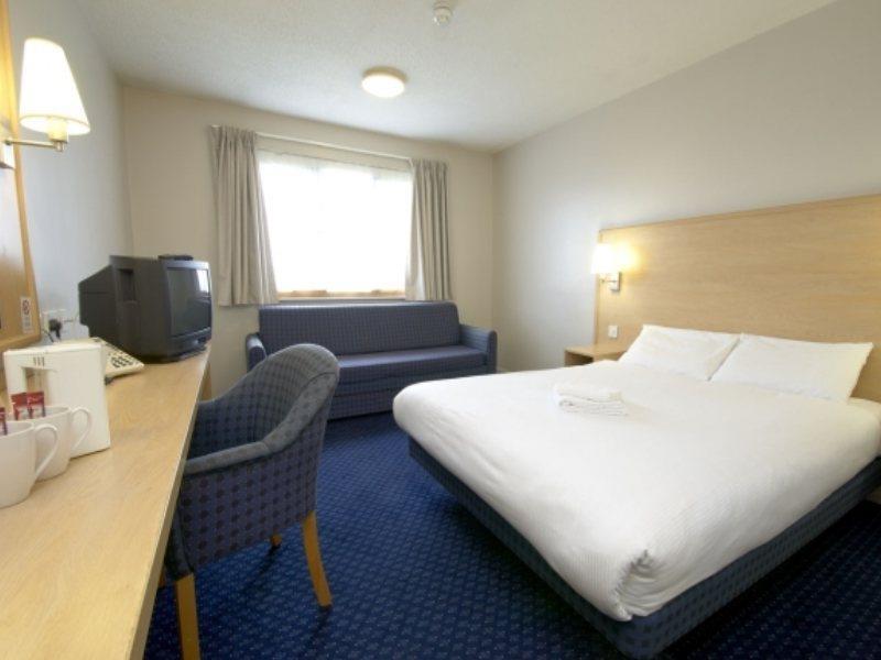 Travelodge Лимерик Экстерьер фото